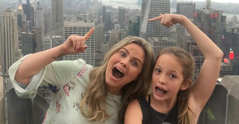 Com a mãe e a filha, Maria Cândida curte Nova York