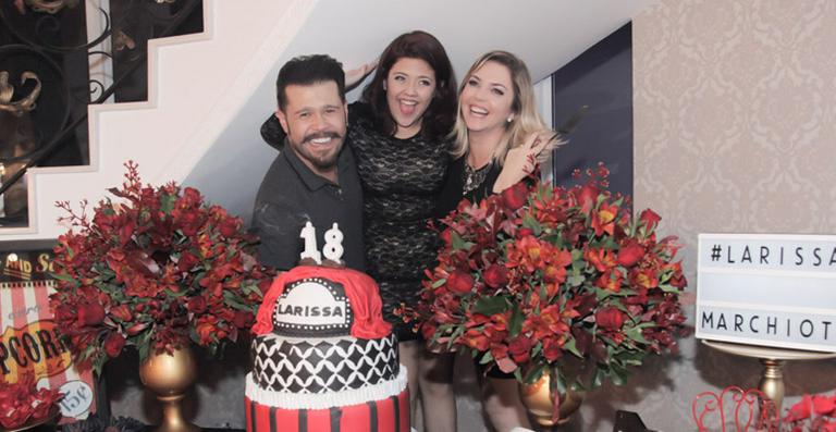 Sertanejo Marcos comemora o aniversário da filha, Larissa Marchioto