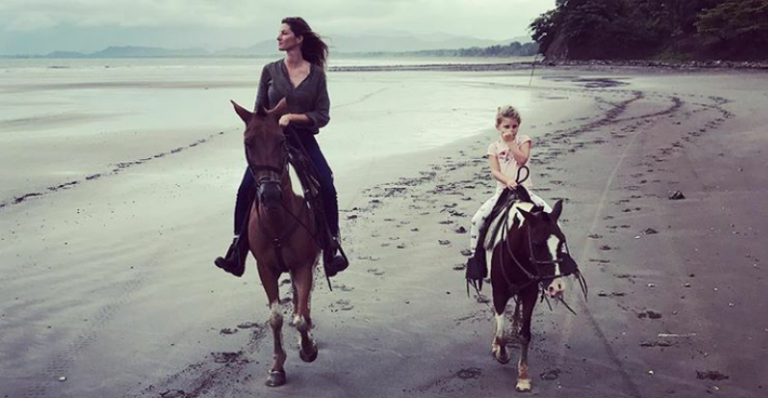 Gisele Bündchen curte férias com a família na Costa Rica