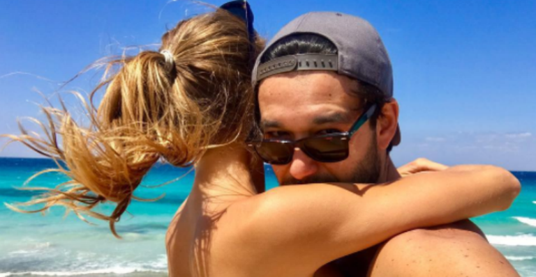 Sergio Marone curte férias com a namorada na Itália