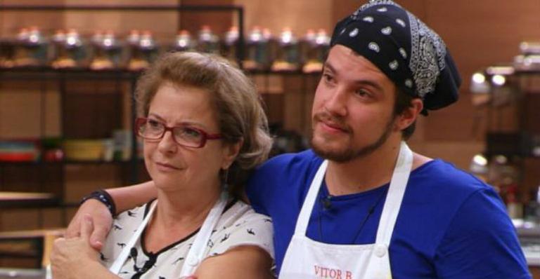 Vitor B. recebe convite para trabalhar no restaurante de Paola Carosella