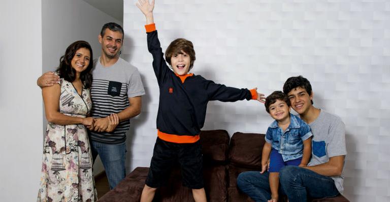 João Bravo apresenta família da vida real