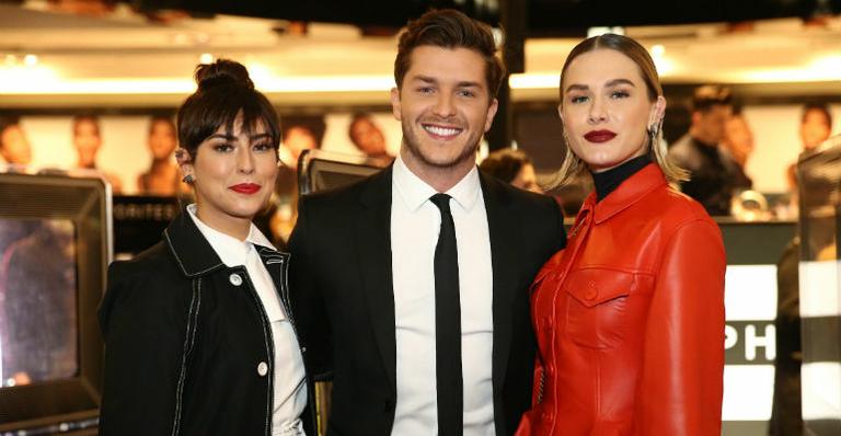Fe Paes Leme, Klebber Toledo e Fiorella Mattheis roubam a cena em festa