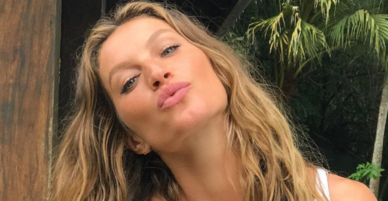 Gisele Bündchen posta foto na web e se compara a personagem do ‘Chaves’