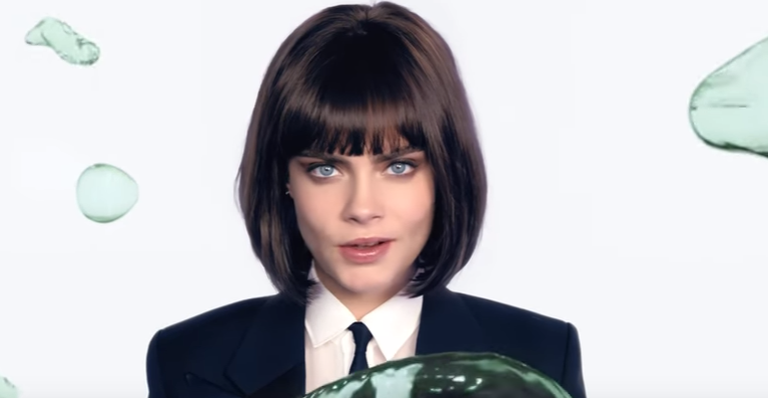 Cara Delevingne lança clipe de ‘I Feel Everything’, seu primeiro single