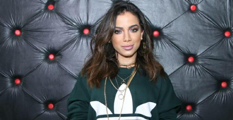 Namorado acompanha Anitta em lançamento de clipe no Rio