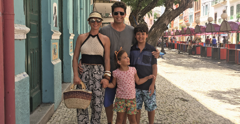 Mario Frias e família curtem os encantos de Olinda