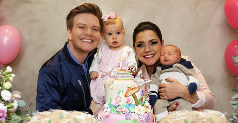 Thais Fersoza compara gravidez de Melinda e Teodoro