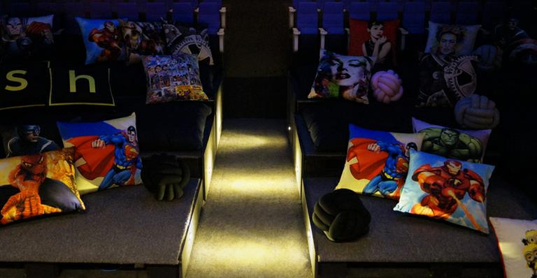 Decoração: Saiba como criar uma sala de cinema em casa