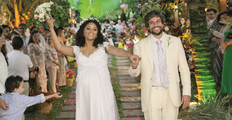Juliana Alves admite: “Sonhava em casar grávida”
