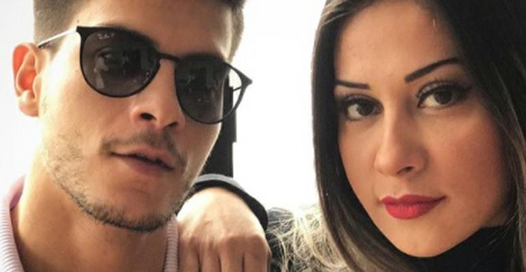 Arthur Aguiar posa com Mayra Cardi e se declara: “Amor, cumplicidade e respeito”