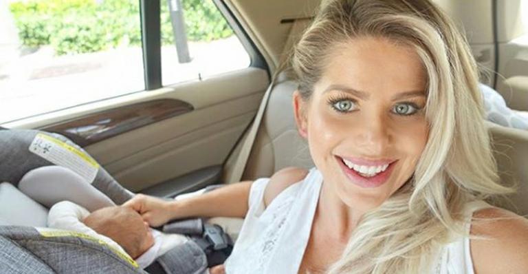 Karina Bacchi compartilha momento do parto e mostra Enrico chorando: “Choro da vida e do amor”