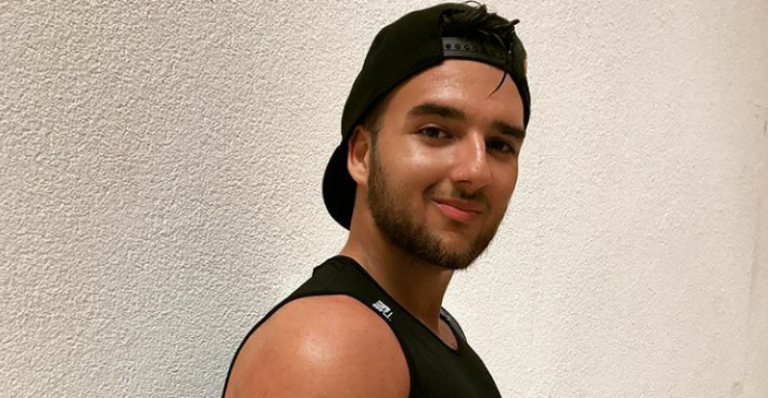 Nicholas Torres surge musculoso e impressiona fãs