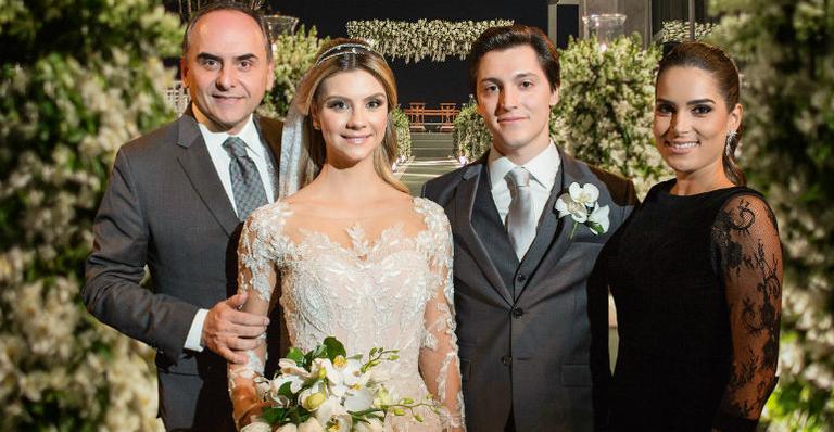 Suzan Fachin e Luiz Prado se casam em Goiânia