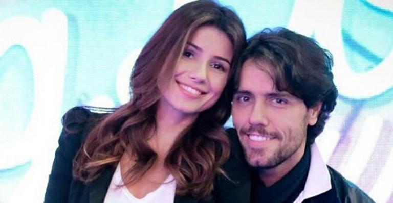 Thiago Arancam se declara a Paula Fernandes em aniversário: “Agradeço ao universo por você existir em minha vida”