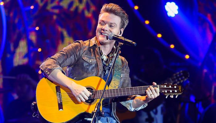 Michel Teló lança novo projeto musical