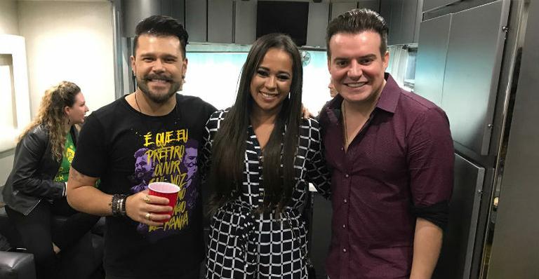 Marcos e Belutti comemoram apresentação em Nova York
