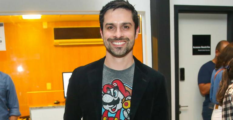 Luciano Amaral prestigia o musical ‘Castelo Ra-Tim-Bum’