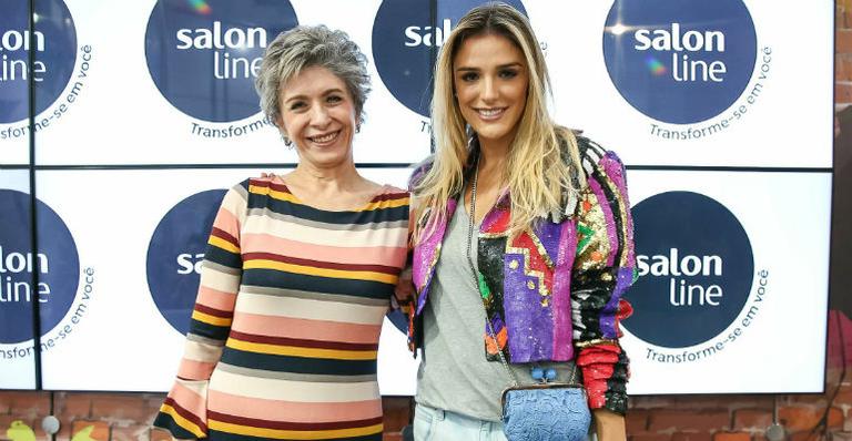Rafa Brites passeia com a sogra, Edy Guimarães, em São Paulo