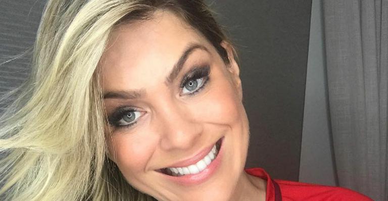 Renata Fan comemora 9 anos de namoro com final de semana romântico em hotel de luxo