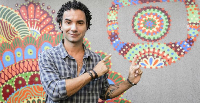 Marco Luque estreia nova temporada de ‘A Escolinha do Professor Raimundo’: “É uma conquista”