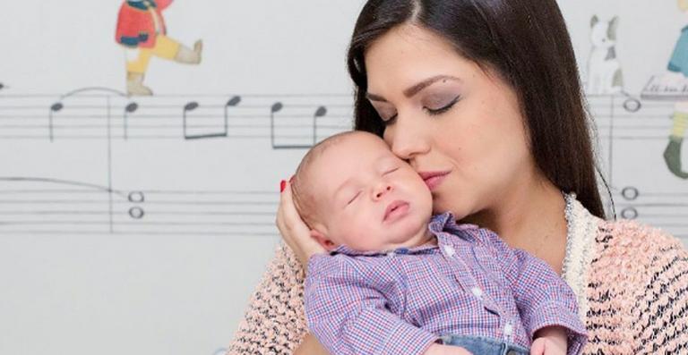 Thais Fersoza celebra três meses do filho, Teodoro