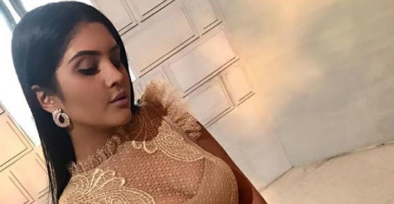 Mileide Mihaile, ex-mulher de Safadão, posa estilosa na Semana de Moda em Paris