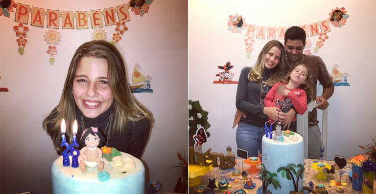 Debby Lagranha comemora o seu aniversário de 26 anos