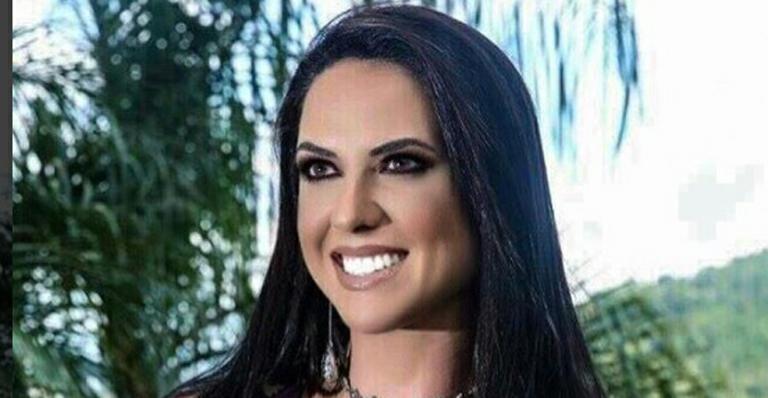 Graciele Lacerda posa com biquininho e choca fãs: “Que corpo é esse?”