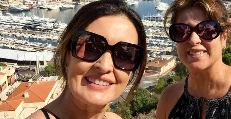Fátima Bernardes mostra fotos de suas férias com amiga
