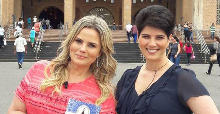 Mariana Godoy visita o Santuário Nacional de Aparecida com Maria Cândida