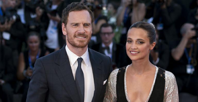 Alicia Vikander e Michael Fassbender se casam em Ibiza