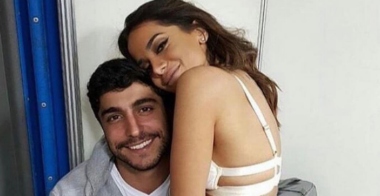 Entenda a diferença entre contrato de união estável, opção de Anitta e Thiago Magalhães, e casamento!