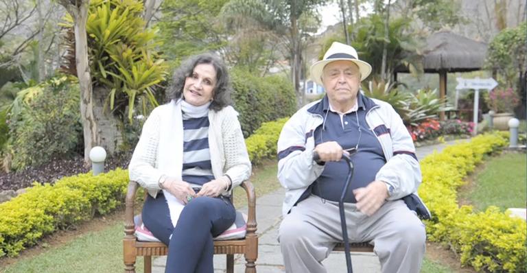 Rosamaria Murtinho visita marido em SPA