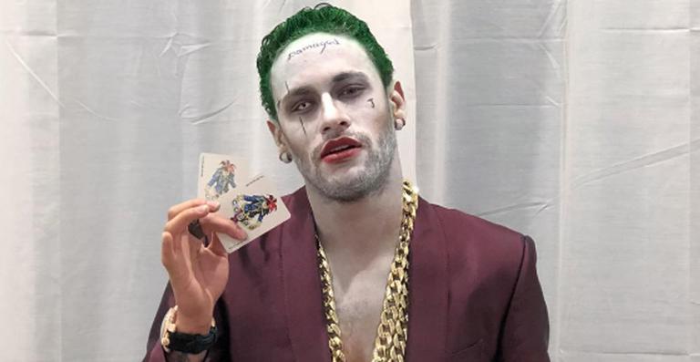 Neymar se transforma em Coringa para o Halloween