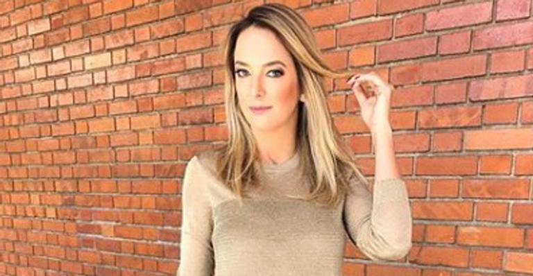 Prestes a se casar, Ticiane Pinheiro exibe barriga chapada durante treino na academia