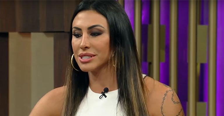 Questionada sobre o motivo pelo qual entrou no BBB, Jaque Khury dá resposta sincerona