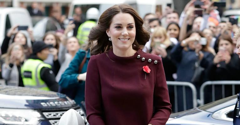 Kate Middleton revela que leva e busca o príncipe George na escola