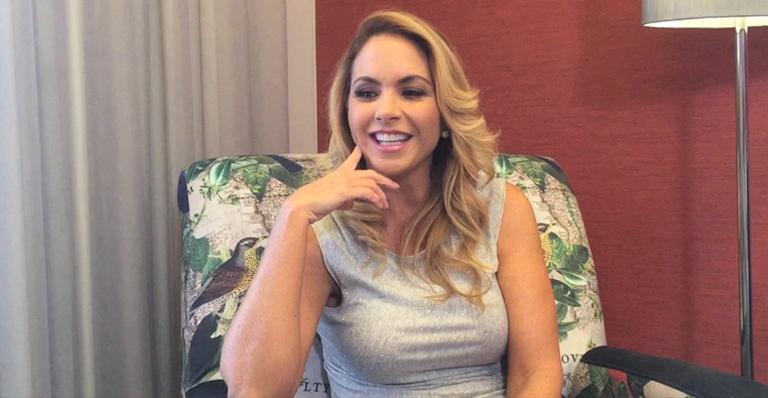 Lucero celebra os 35 anos do lançamento de Chispita