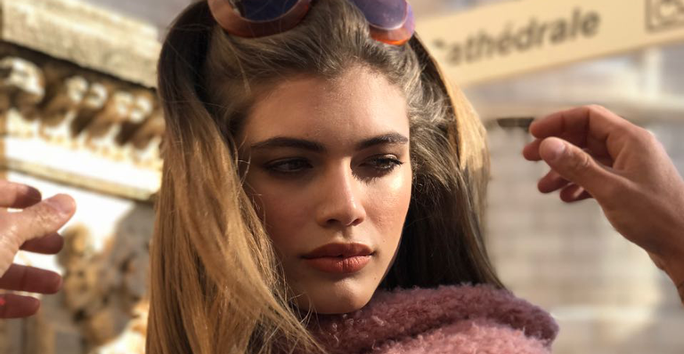 Modelo brasileira trans, Valentina Sampaio, fotografa em Mônaco para campanha!