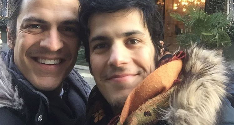 6 irmãos gatos de celebridades que tiram o fôlego!