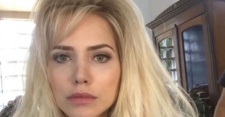Leticia Colin posa com visual à la Brigitte Bardot para nova série da Globo