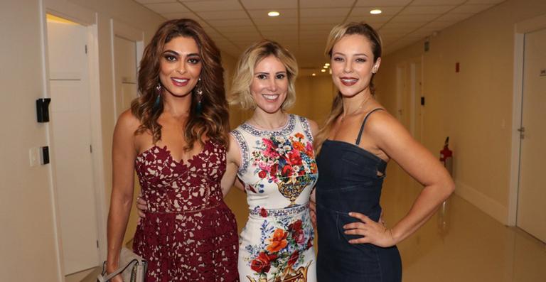 Juliana Paes reencontra Paolla Oliveira em evento de beleza