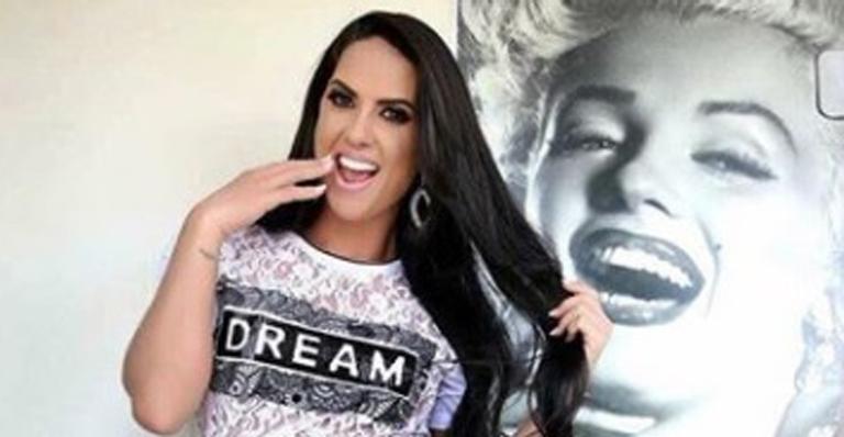 Graciele Lacerda dá resposta sincerona para fãs que enxergaram Photoshop em foto de biquíni