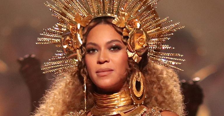 Cabeleireiro revela como é o verdadeiro cabelo de Beyoncé