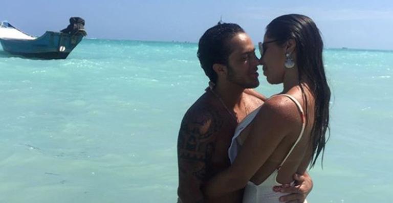 Thammy Miranda festeja os 4 anos de namoro com Andressa Ferreira