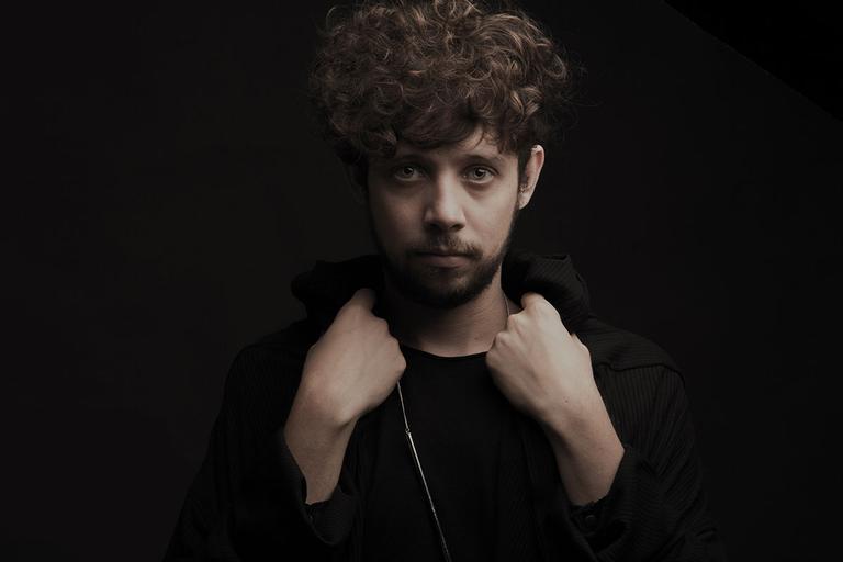 Carlos Penna: designer mineiro lança coleção em São Paulo