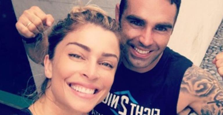 Grazi Massafera arrasa em aula de boxe e ganha elogios do professor