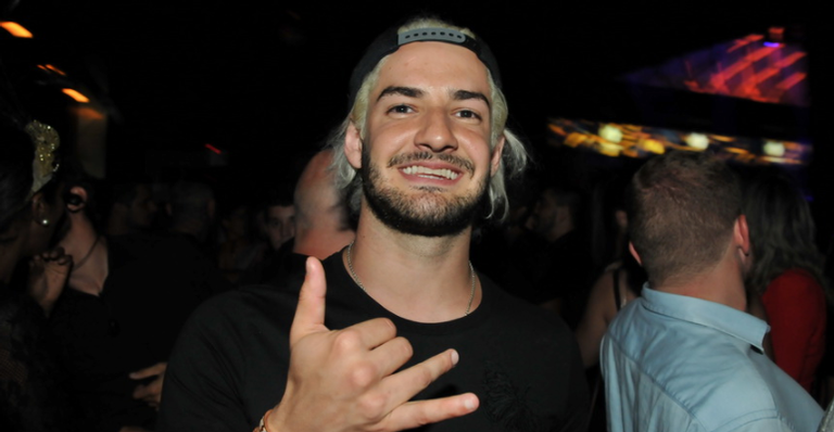 Novo cabelo de Alexandre Pato deu o que falar e rendeu memes incríveis na internet!