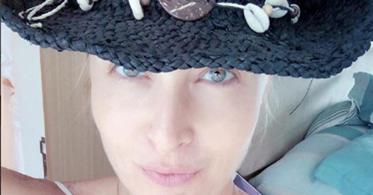 Aos 44 anos, Angélica posa de cara limpa e surpreende os fãs: “Sempre linda”